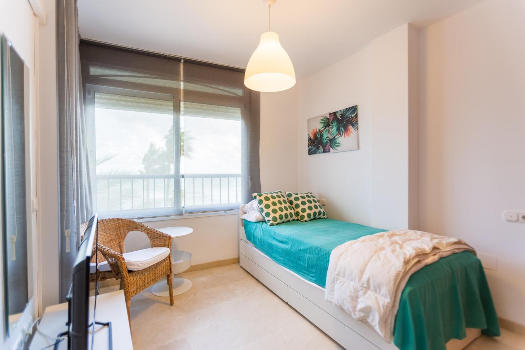 Bonito Apartamento En Primera Linea De Playa Estepona Ngoại thất bức ảnh